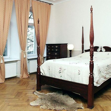 Pecherskie Lipki Hotell Kiev Exteriör bild
