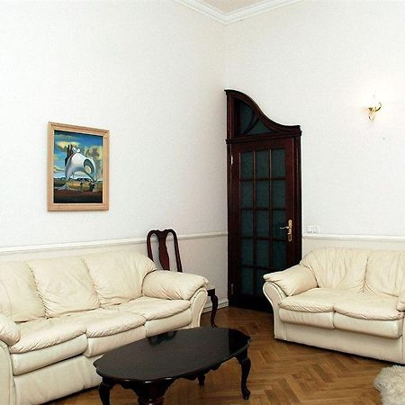 Pecherskie Lipki Hotell Kiev Exteriör bild